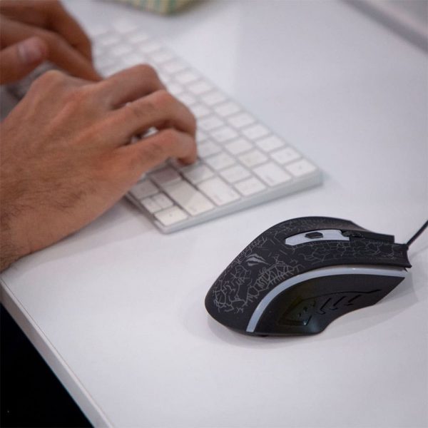 ماوس گیمینگ هویت مدل HV-MS736 روی میز